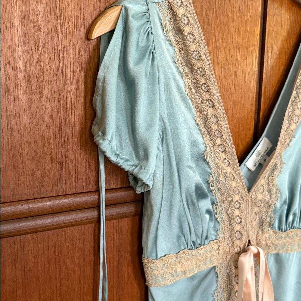 Miguelina “Stephanie” style silk and lace cap sleeve top - Picture 12 of 13